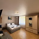 Luxury Bam *