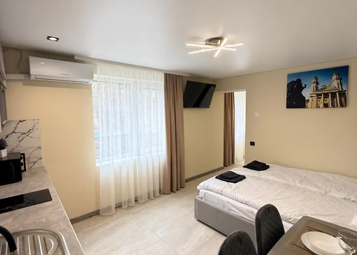 Luxury Bam * Ungvár