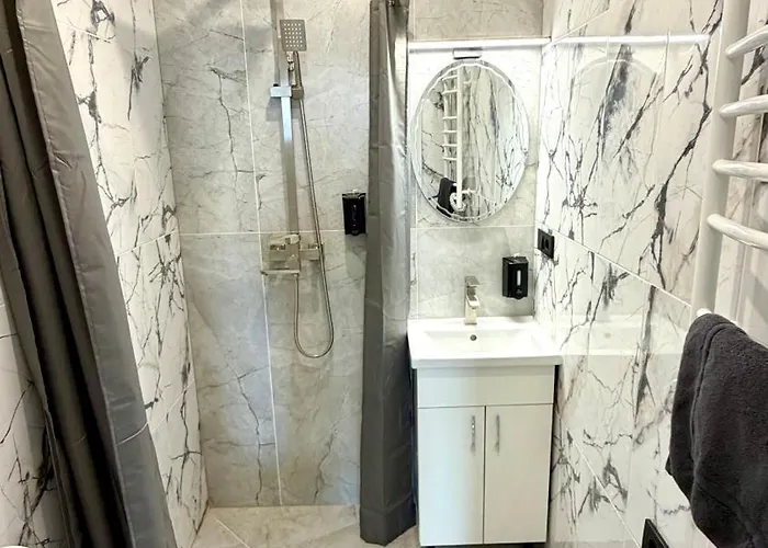 Luxury Bam Ungvár